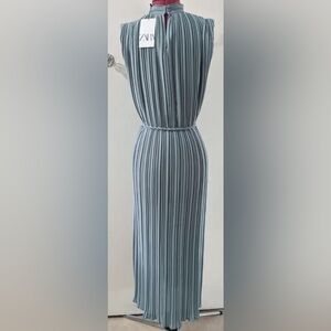 ZARA French Sleeveless Long Skirt Women's Belt Stand Collar Pleated NWT size S.